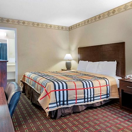 Rodeway Inn New Port Richey Extérieur photo
