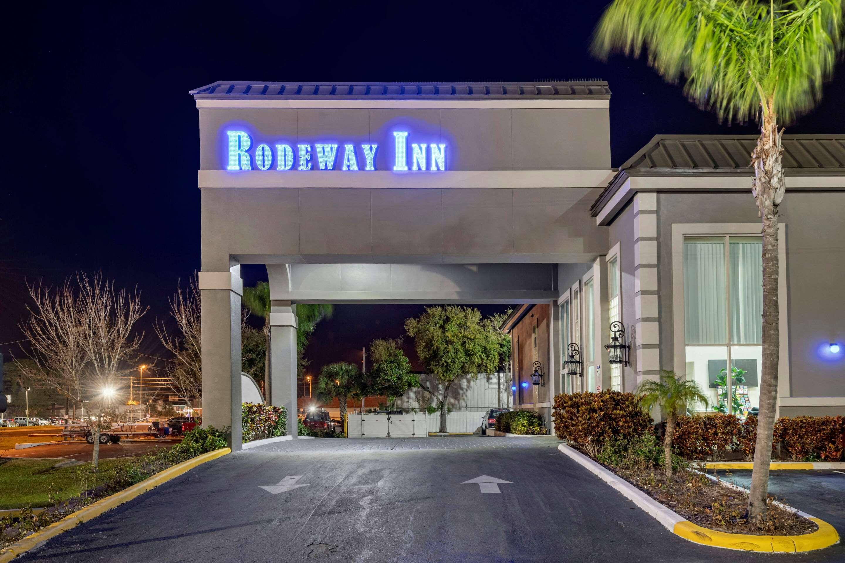 Rodeway Inn New Port Richey Extérieur photo