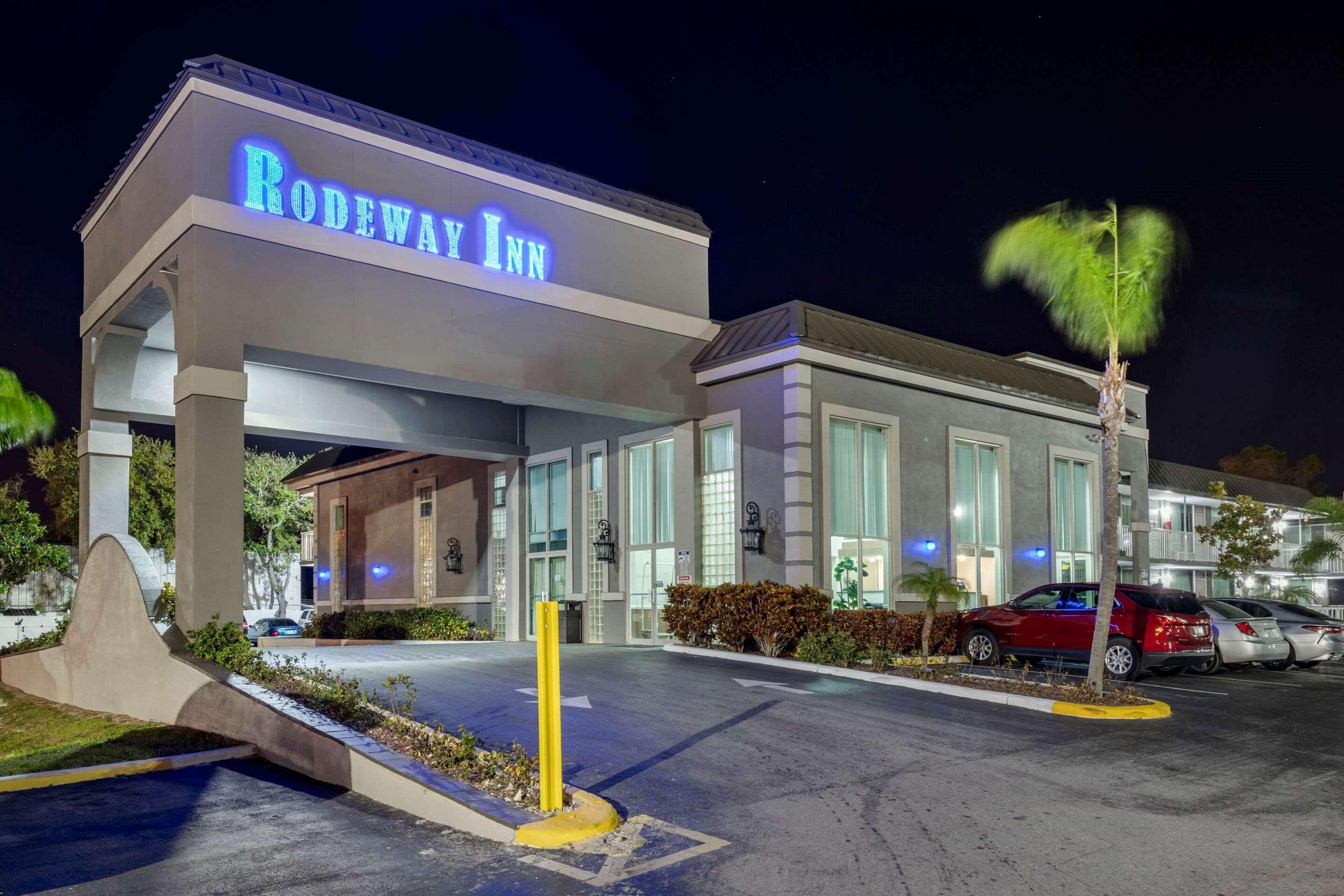 Rodeway Inn New Port Richey Extérieur photo
