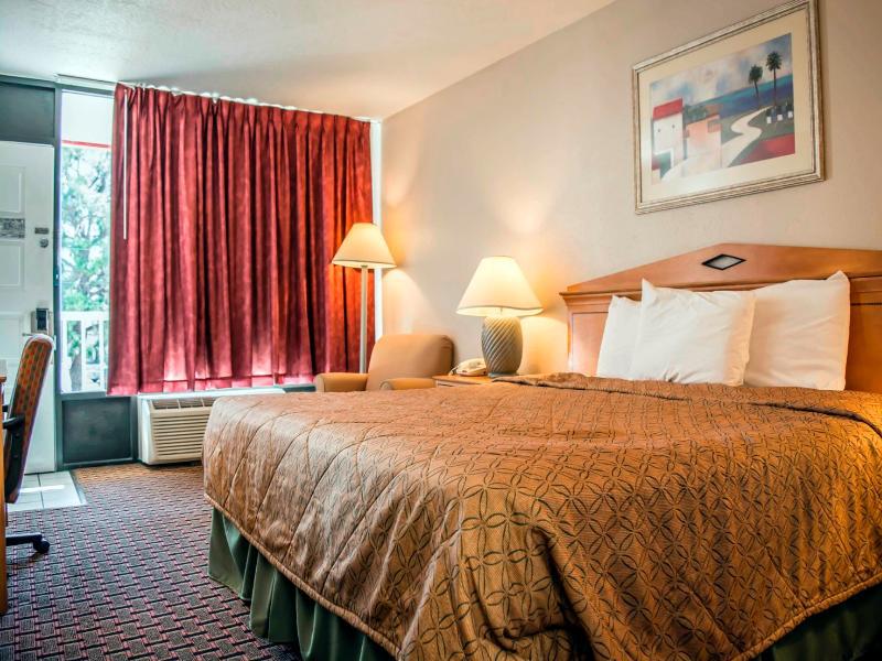 Rodeway Inn New Port Richey Extérieur photo