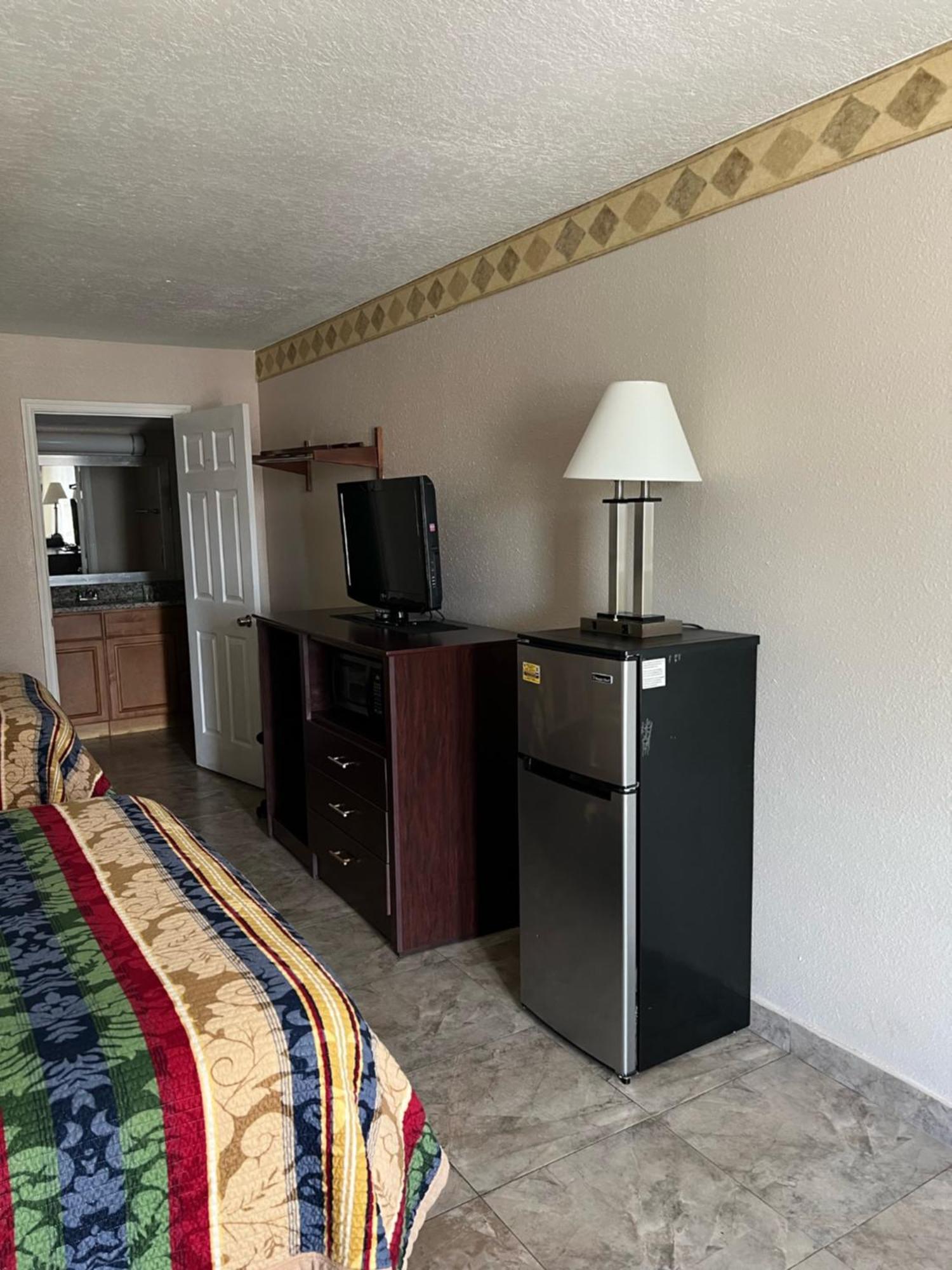 Rodeway Inn New Port Richey Extérieur photo