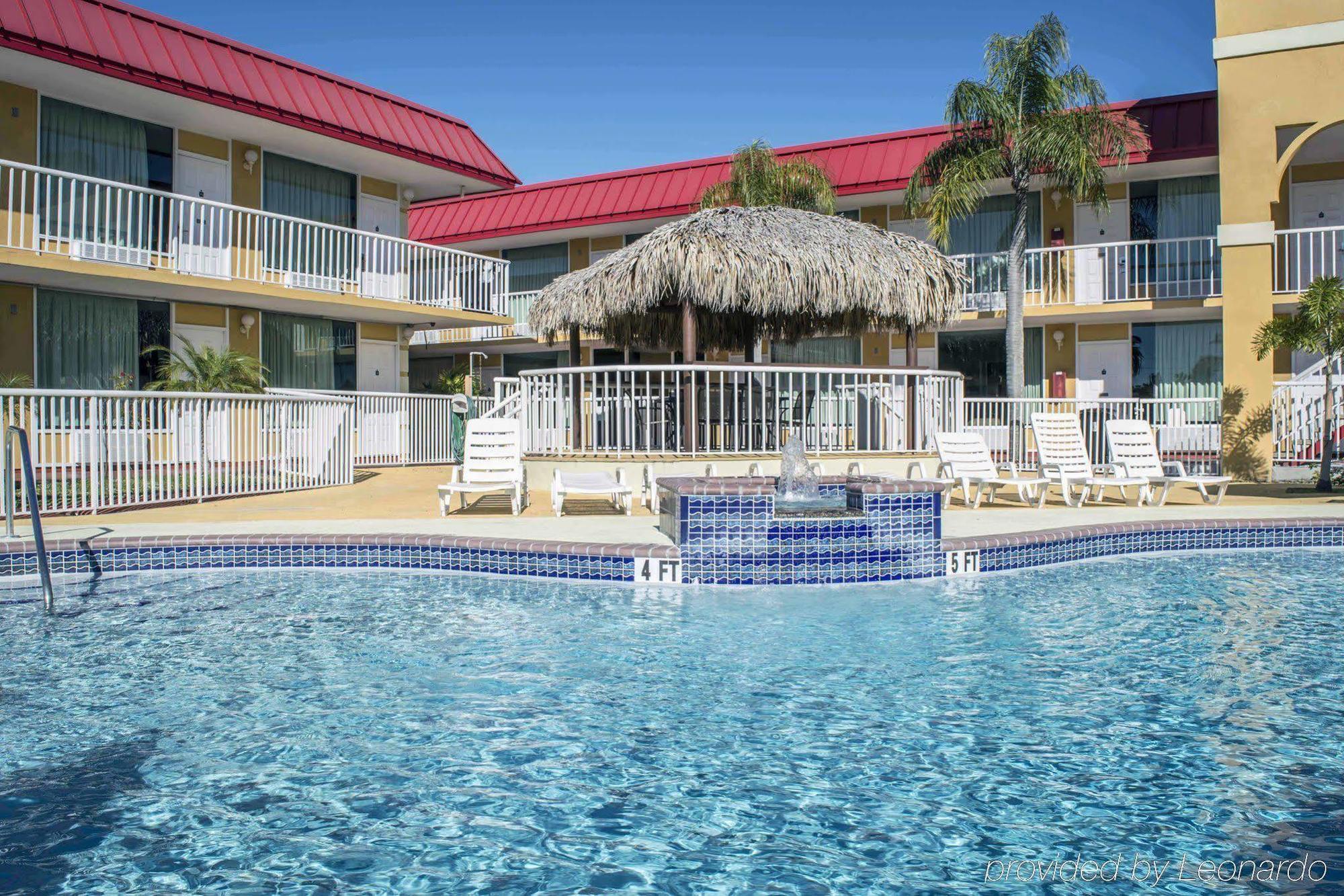 Rodeway Inn New Port Richey Extérieur photo