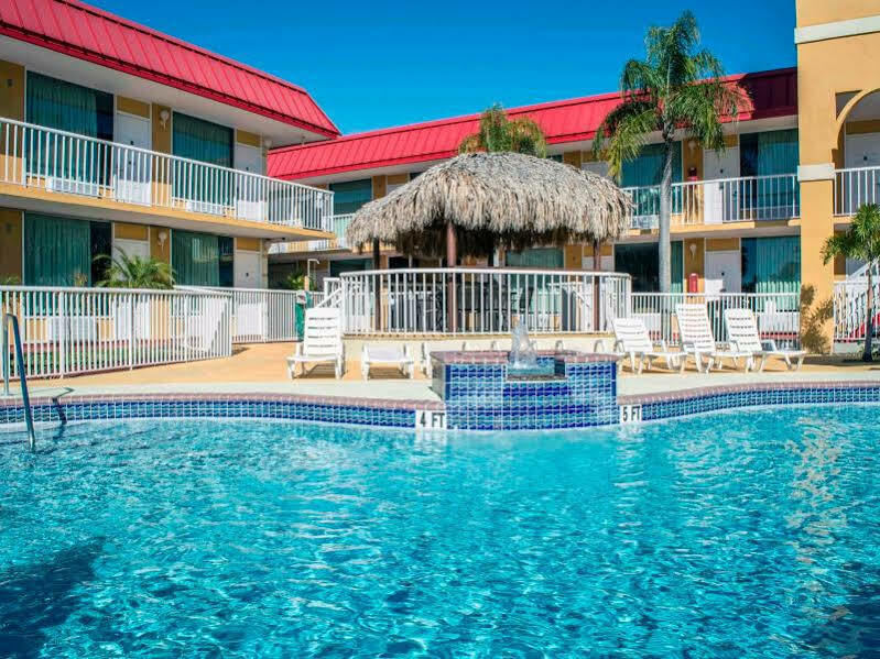 Rodeway Inn New Port Richey Extérieur photo